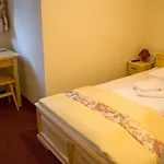 Gorski Kuznice לינה וארוחת בוקר זקופאנה