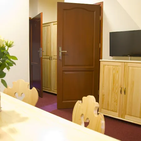 Bed & Breakfast Gorski Kuznice 3*