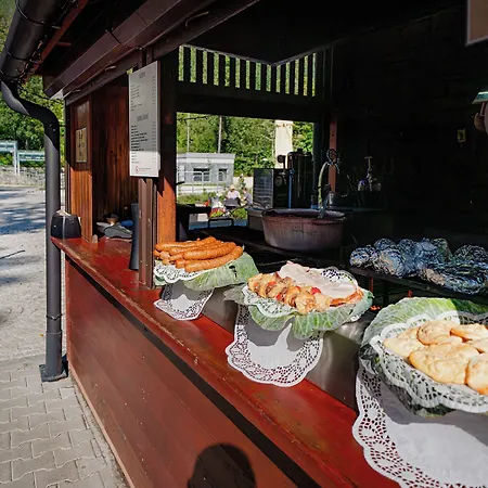 Gorski Kuznice Готель типу 