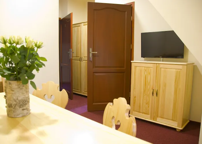 לינה וארוחת בוקר Gorski Kuznice 3*